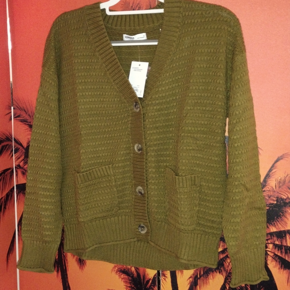 Brand New Women's Small Olive Colored Cardigan.